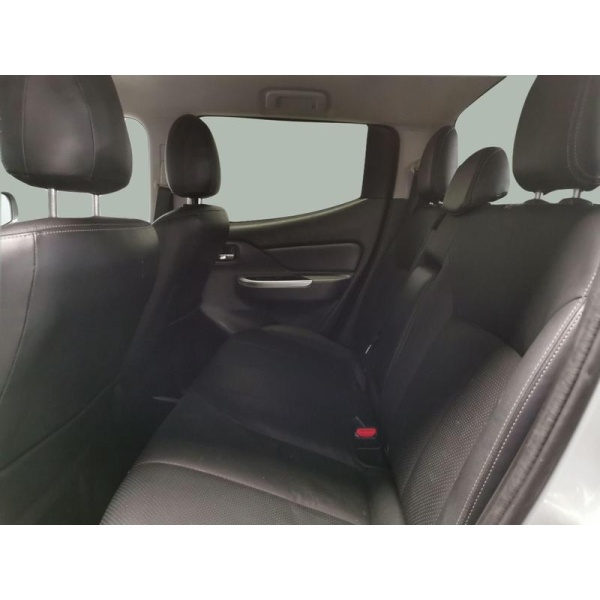Mitsubishi L200 - 2.4 DI-D DC Warrior Pickup Double Cab 4WD (178 ps) - HEATED LEATHER