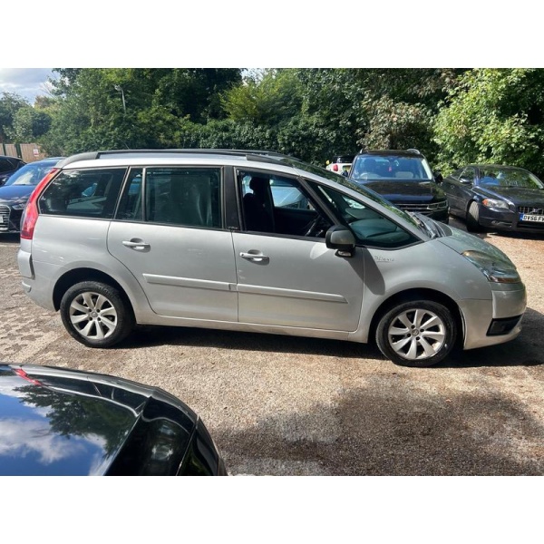 Citroen Grand C4 Picasso - 1.6 HDi DPF VTR+ MPV 5dr Diesel EGS6 Euro 4 (110 ps)