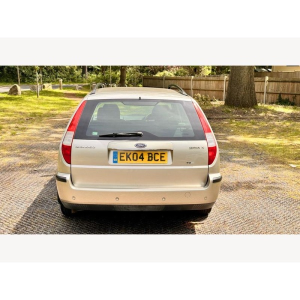 Ford Mondeo - 2.0 TDCi Ghia X 5dr