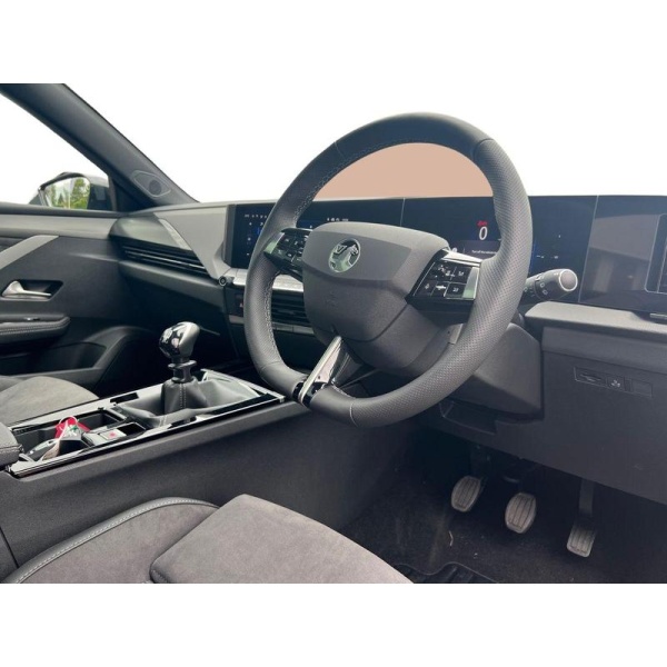 Vauxhall Astra - 1.2 Turbo Ultimate Sports Tourer Euro 6 (s/s) 5dr