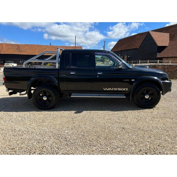 Mitsubishi L200 - 2.5 TD Warrior Pickup 4dr Diesel Manual (113 bhp)