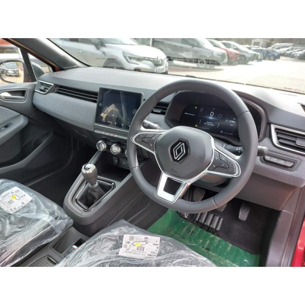 Renault Clio - 1.0 TCe techno Euro 6 (s/s) 5dr