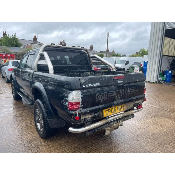 Mitsubishi L200 - 2.5 TD 4Life 4dr