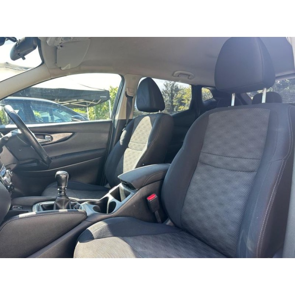 Nissan Qashqai - 1.2 DIG-T Acenta 2WD Euro 5 (s/s) 5dr