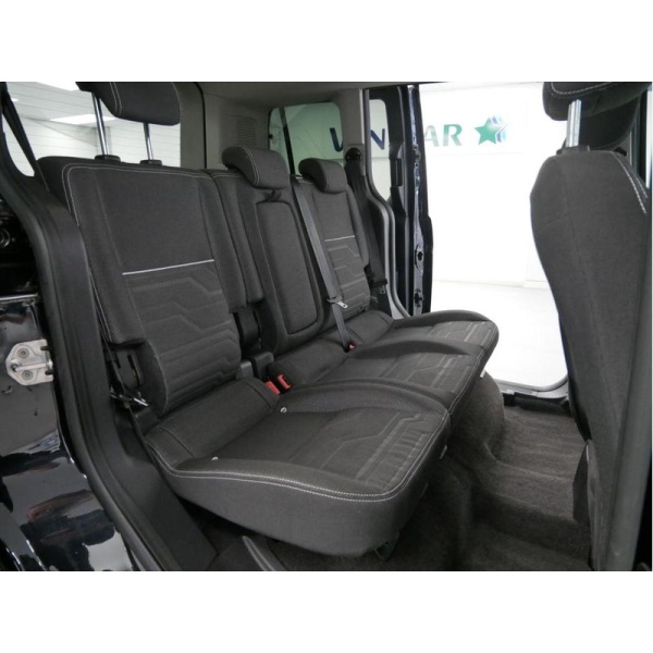 Ford Tourneo Connect - 1.6 TDCI 115 BHP TITANIUM EDITION 5 SEATER ( PAN ROOF ) 5dr