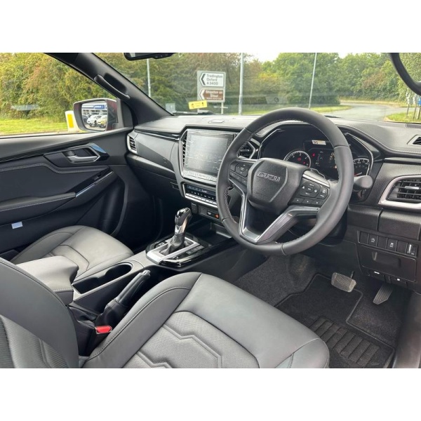Isuzu D-max - 1.9 TD V-Cross Auto 4WD Euro 6 (s/s) 4dr