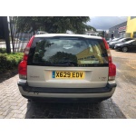 Volvo V70 - 2.4 Estate 5dr Petrol Manual (205 g/km, 140 bhp)