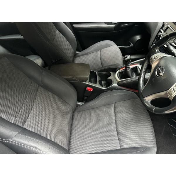 Nissan Qashqai - 1.2 DIG-T Acenta 2WD Euro 5 (s/s) 5dr