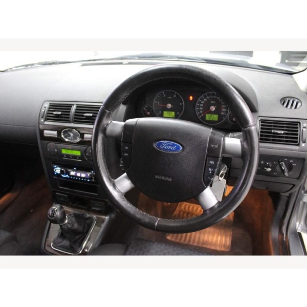Ford Mondeo - 2.0 TDCi SIV Ghia 5dr