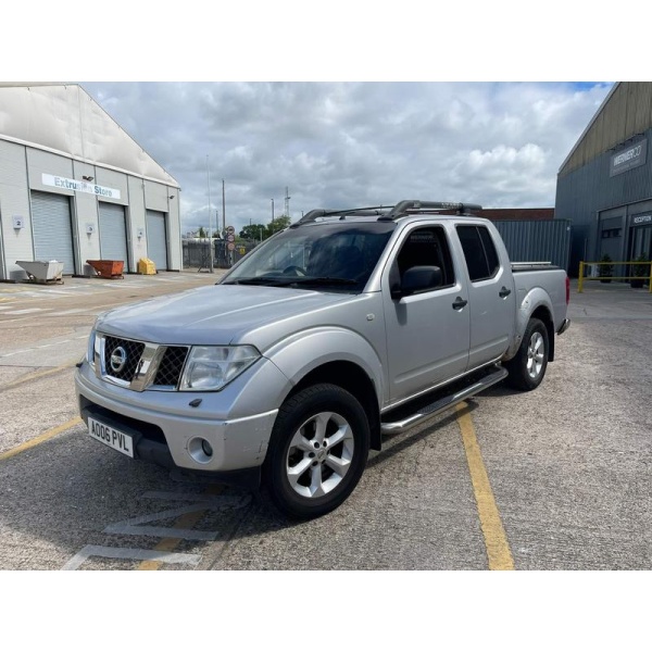 Nissan Navara - 2.5 dCi Outlaw 4dr