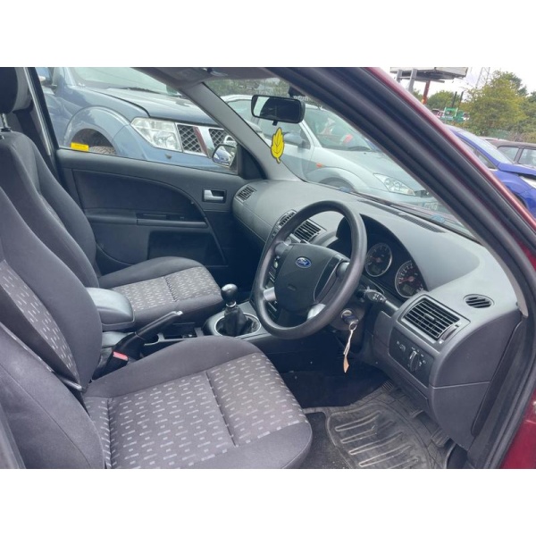 Ford Mondeo - 2.0 LX 5dr