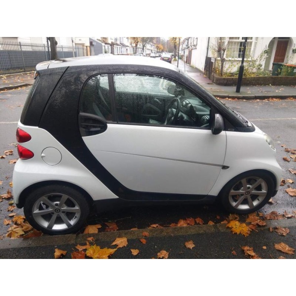 Smart Fortwo - 1.0 MHD Pulse Coupe 2dr Petrol SoftTouch Euro 5 (s/s) (71 bhp)
