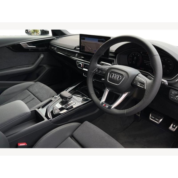 Audi A4 Avant - 2.0 TFSI 35 Black Edition S Tronic Euro 6 (s/s) 5dr
