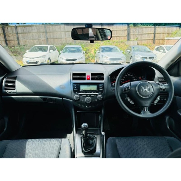 Honda Accord - 2.2 i-CDTi SE 4dr (hands free)