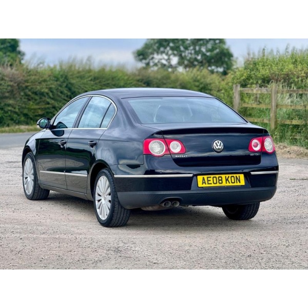 Volkswagen Passat - 2.0 TDI Highline DSG Euro 4 4dr