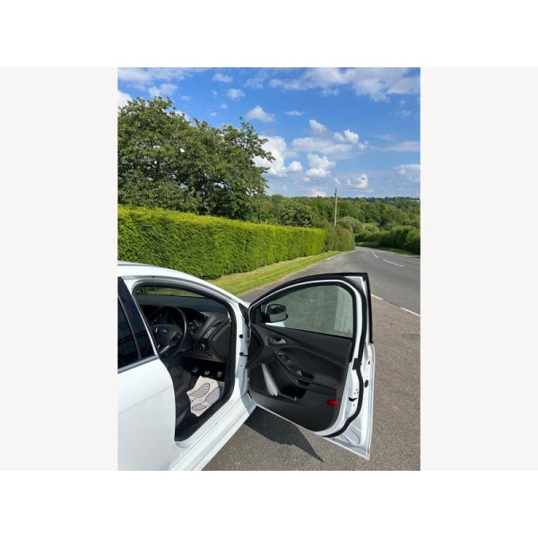 Ford Focus - 1.0T EcoBoost Zetec S Euro 6 (s/s) 5dr