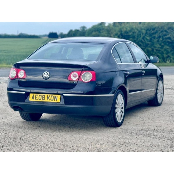 Volkswagen Passat - 2.0 TDI Highline DSG Euro 4 4dr