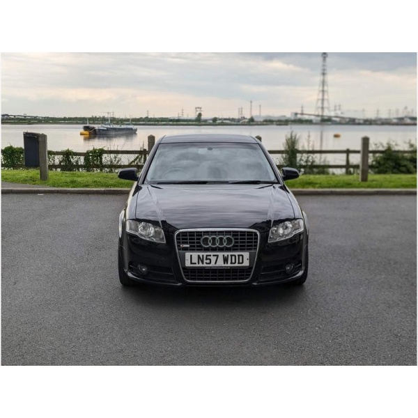 Audi A4 - 2.0 S line 4dr