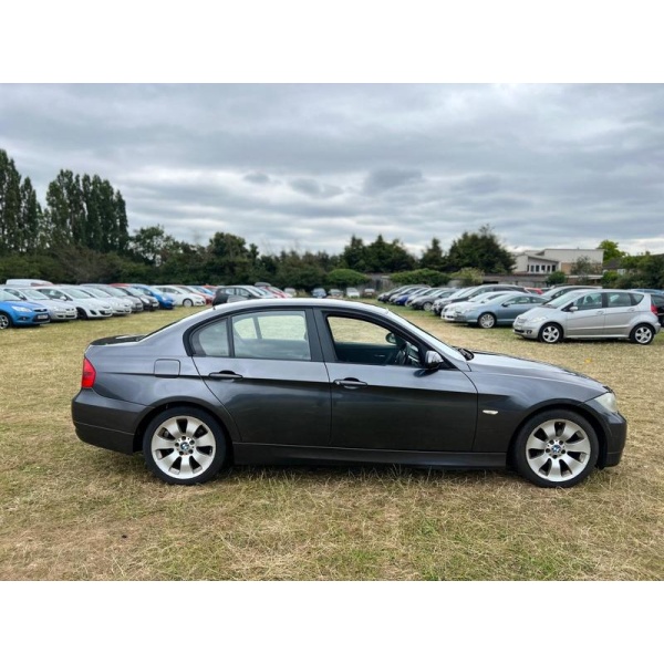 BMW 3 Series - 2.0 320i SE Euro 4 4dr