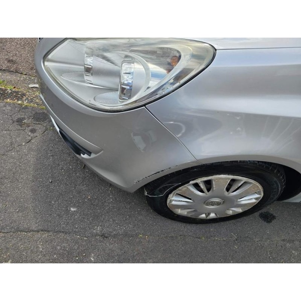 Vauxhall Corsa - 1.4i 16v Club Hatchback 5dr Petrol Automatic (166 g/km, 89 bhp)