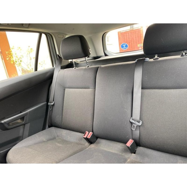Vauxhall Astra - 1.7 CDTi ecoFLEX Life Estate 5dr Diesel Manual (a/c) (119 g/km, 108 bhp)