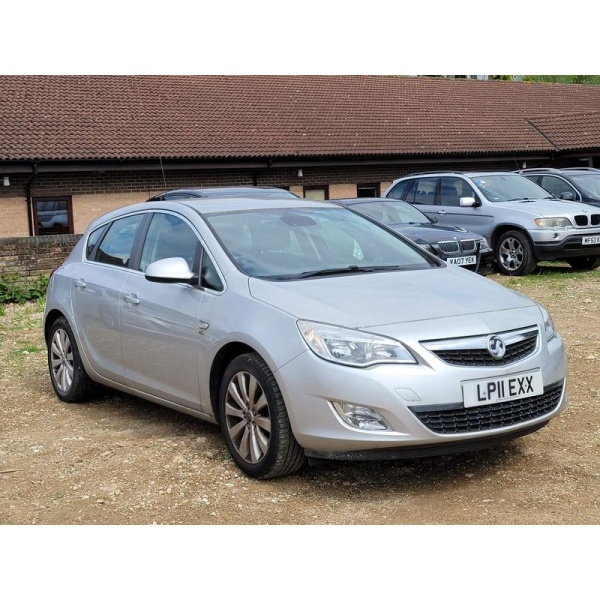 Vauxhall Astra - 1.4T 16v Elite Euro 5 5dr