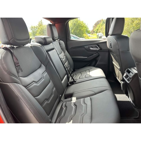 Isuzu D-max - 1.9 TD V-Cross Auto 4WD Euro 6 (s/s) 4dr