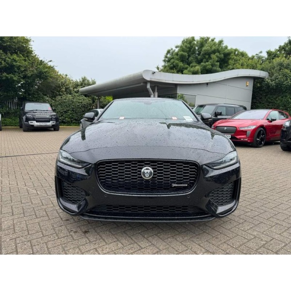 Jaguar XE - 2.0 P250i R-Dynamic HSE Black Auto Euro 6 (s/s) 4dr