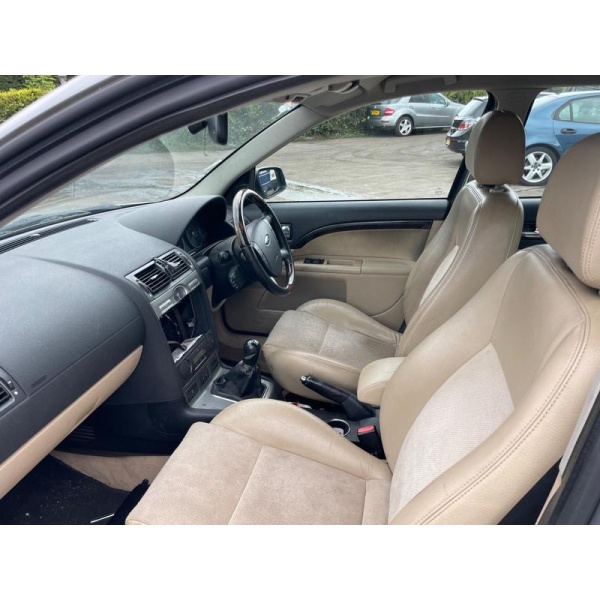 Ford Mondeo - 2.0 Ghia X 5dr