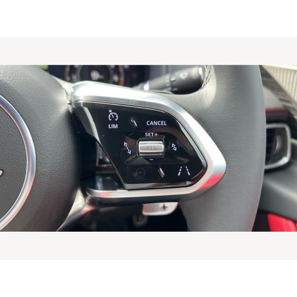 Jaguar XE - 2.0 P250i R-Dynamic HSE Black Auto Euro 6 (s/s) 4dr