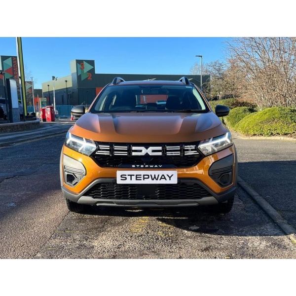 Dacia Sandero - Stepway Essential TCe 90 MY23 1.0 5dr