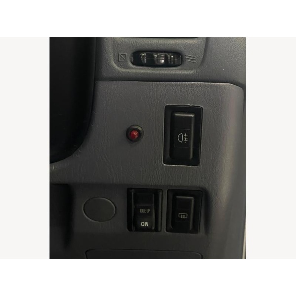 Toyota Hilux - 2.5 Invincible 4dr