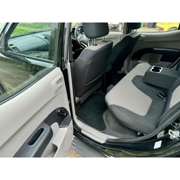 Mitsubishi L200 - 2.5 DI-D Barbarian Pickup Double Cab 4dr Diesel Manual 4WD Euro 5 (LB) (175 ps)