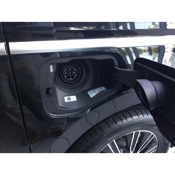 Volkswagen Multivan - 1.4 TSI 13kWh Style DSG L2 Euro 6 (s/s) 5dr