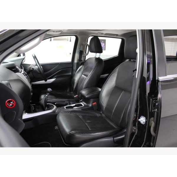 Nissan Navara - 2.3 dCi Tekna 4WD Euro 5 4dr