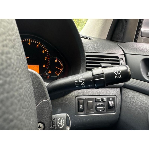 Toyota Avensis - 1.8 VVT-i TR 4dr