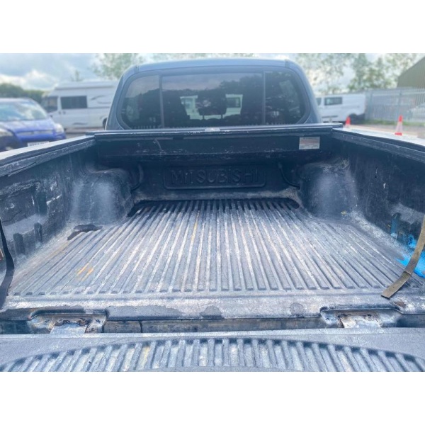 Mitsubishi L200 - 2.5 DI-D Warrior 4WD 4dr