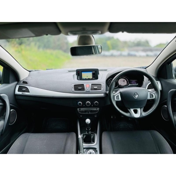 Renault Megane - 1.6 16V Dynamique TomTom Euro 5 3dr