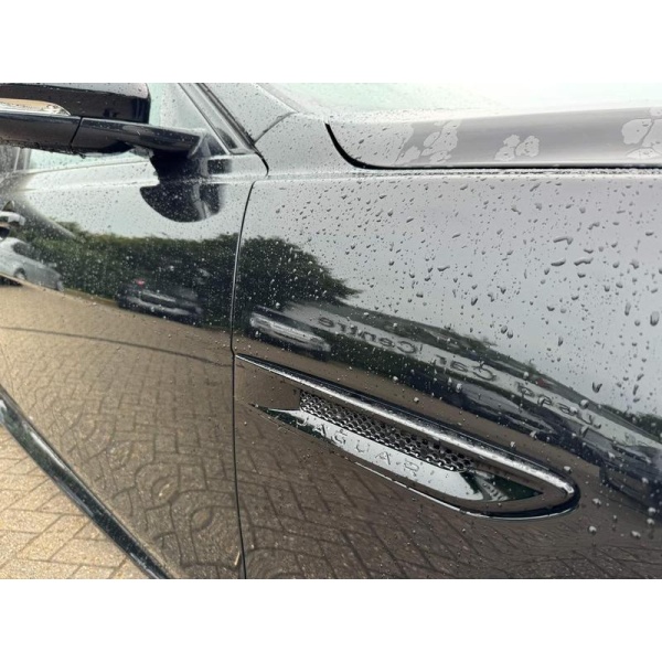 Jaguar XE - 2.0 P250i R-Dynamic HSE Black Auto Euro 6 (s/s) 4dr