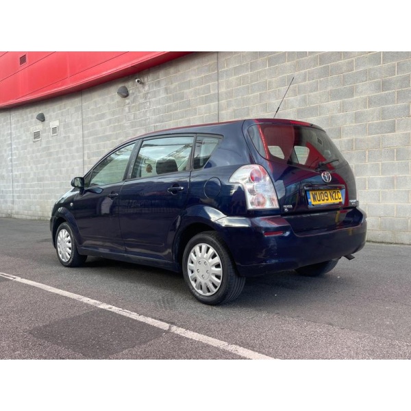 Toyota Corolla Verso - 1.6 VVT-i T2 5dr