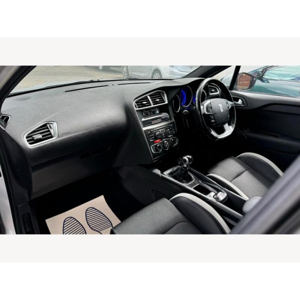 Citroen DS4 - 1.6 VTi DStyle Euro 5 5dr