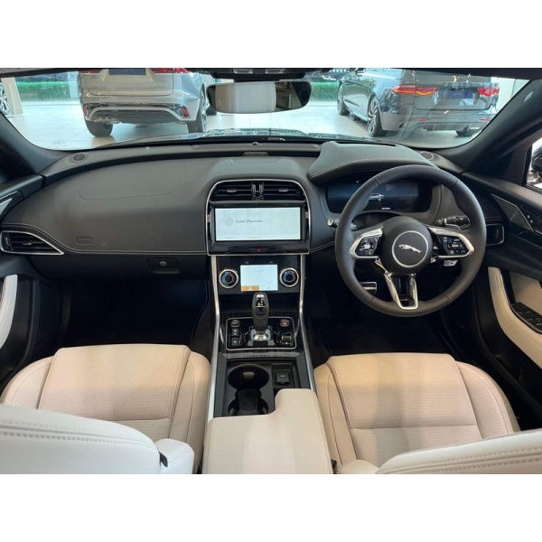 Jaguar XE - 2.0 P300i Sport Auto AWD Euro 6 (s/s) 4dr