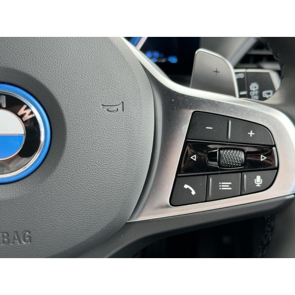 BMW 3 Series Touring - BMW 330e M Sport 2.0 5dr