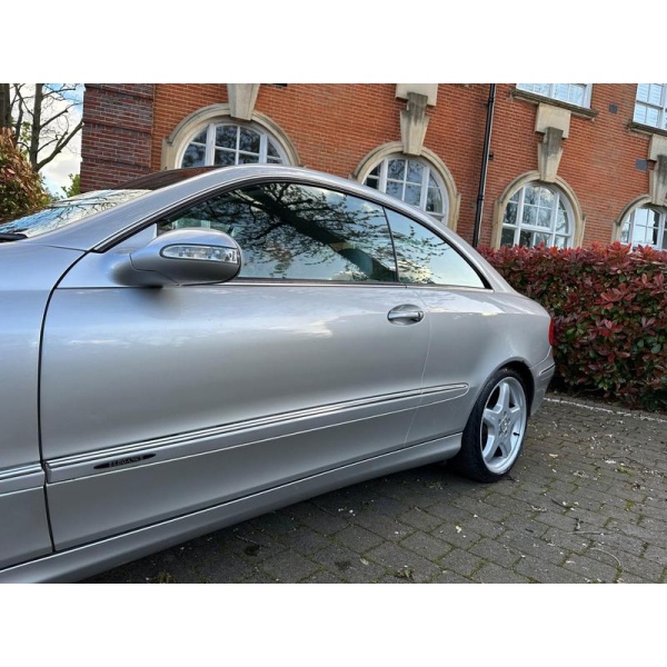 Mercedes-Benz CLK - 3.2 CLK320 Elegance 2dr
