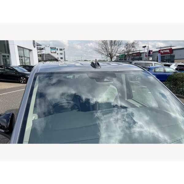 Volkswagen Multivan - 1.4 TSI 13kWh Style DSG L2 Euro 6 (s/s) 5dr