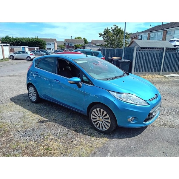 Ford Fiesta - 1.6 TDCi DPF Titanium Hatchback 5dr Diesel Manual (107 g/km, 94 bhp)