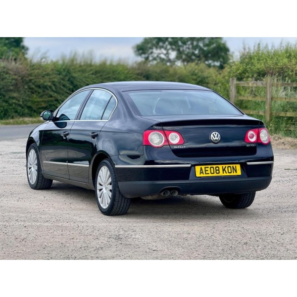 Volkswagen Passat - 2.0 TDI Highline DSG Euro 4 4dr