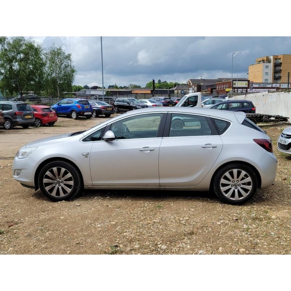 Vauxhall Astra - 1.4T 16v Elite Euro 5 5dr