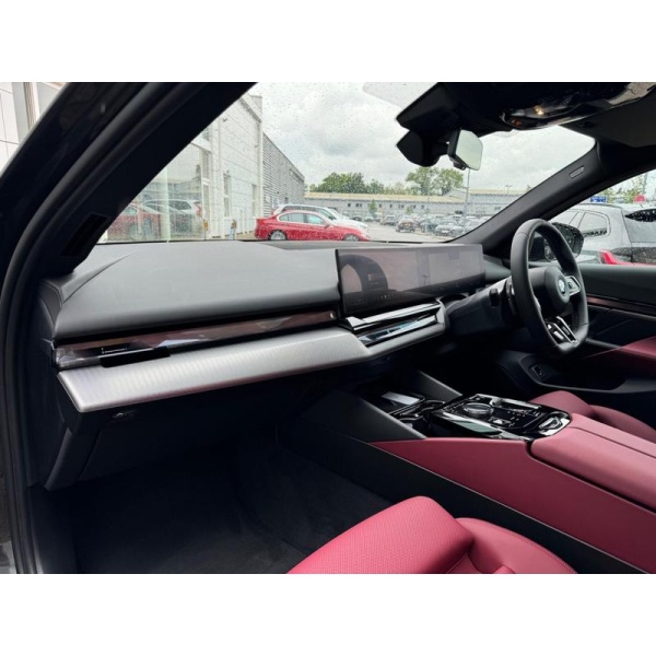BMW i5 - 40 83.9kWh M Sport Pro Auto eDrive 4dr (11kW Charger)