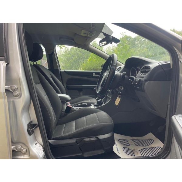 Ford Focus - 1.6 TDCi DPF Sport 5dr